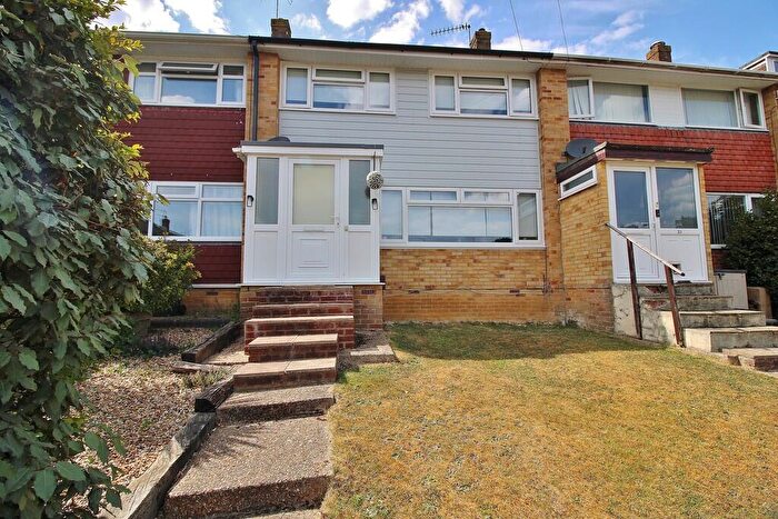 3 Bedroom Terraced House For Sale In Fir Tree Gardens, Horndean, PO8