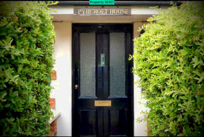 1 Bedroom Flat To Rent In Pyrcroft House, Pyrcroft Lane, Weybridge, KT13