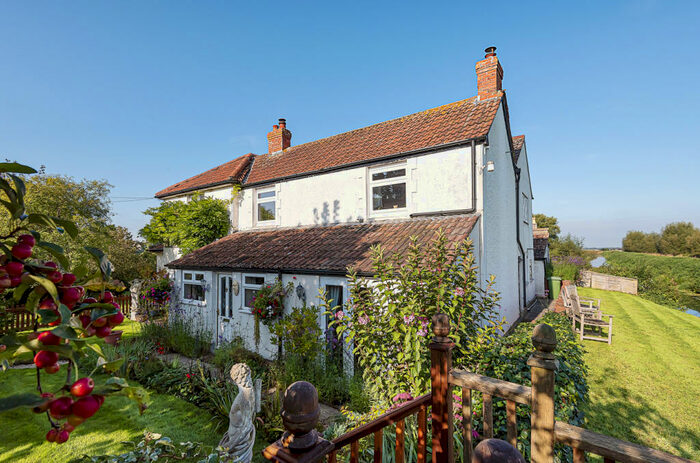 3 Bedroom Semi-Detached House For Sale In Meare, Glastonbury, BA6