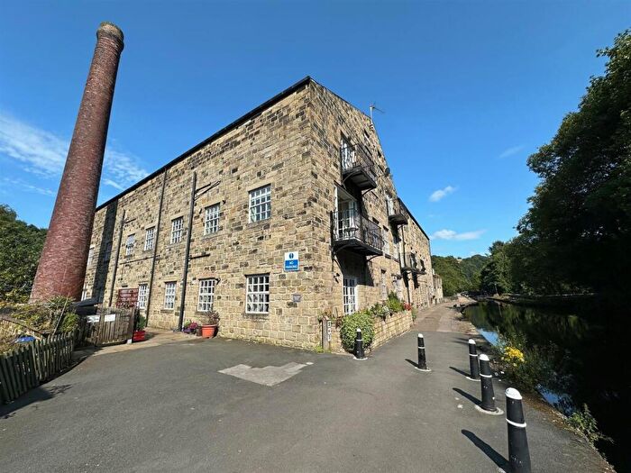 2 Bedroom Apartment To Rent In Canal Works, Hebden Bridge, HX7