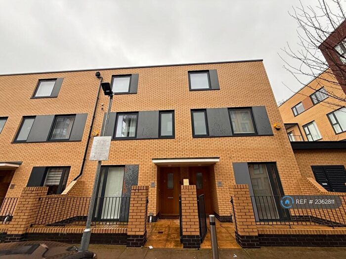 4 Bedroom Terraced House To Rent In Barham Terrace, London, NW9