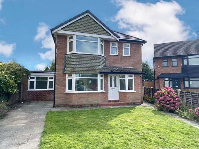 4 Bedroom Detached House To Rent In Alma Road, Sale, M33