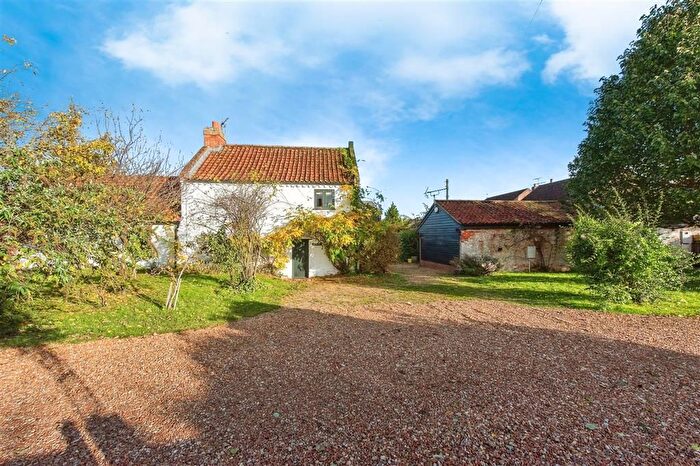3 Bedroom Barn Conversion For Sale In South Street, Hockwold, Thetford, IP26