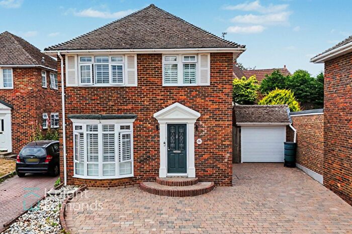 3 Bedroom Detached House For Sale In Georgian Drive, Coxheath, ME17