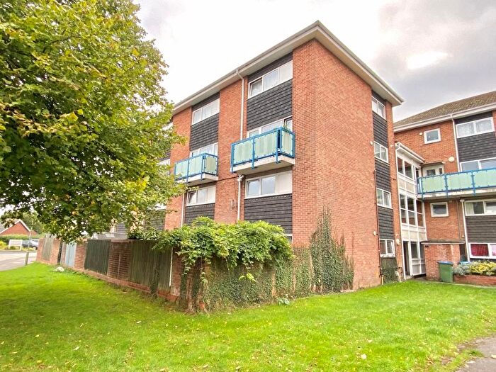2 Bedroom Flat For Sale In Needles House, Redlands Lane, Fareham, PO16