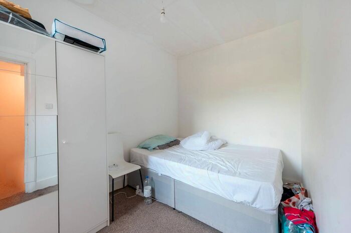 5 Bedroom Property To Rent In Penshurst Road, Thornton Heath, CR7