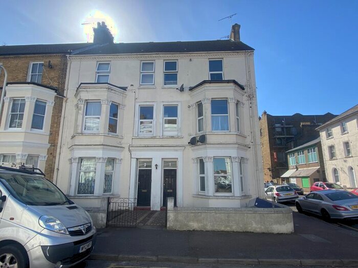 1 Bedroom Flat To Rent In Gordon Road, Margate, CT9