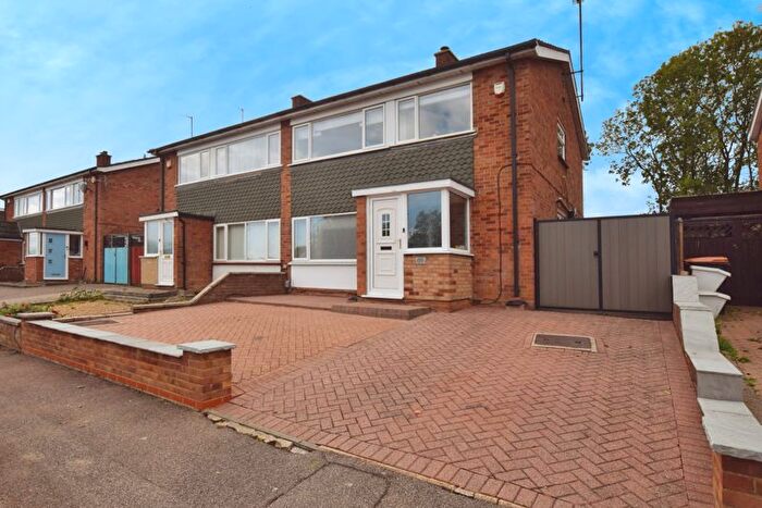 3 Bedroom Semi-Detached House For Sale In Curlew Crescent "Birds Area" Brickhill, Bedford, MK41