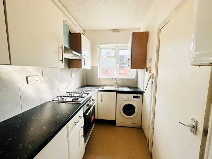 1 Bedroom Flat To Rent In Gregory Boulevard, Nottingham, NG7
