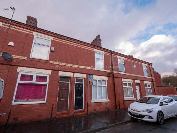 4 Bedroom House To Rent In Romney Street, Salford, M6