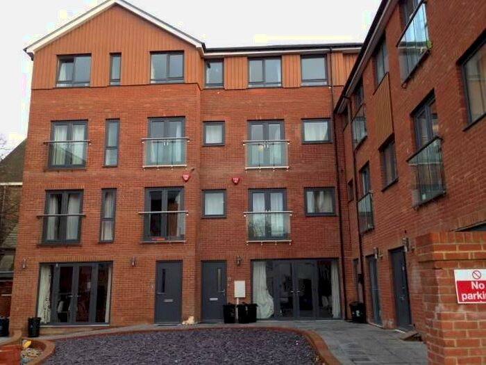 1 Bedroom Flat To Rent In Saxton Court, Gillingham, ME7