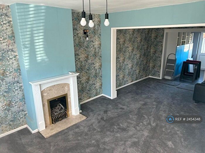 4 Bedroom Terraced House To Rent In Luton, Luton, LU1