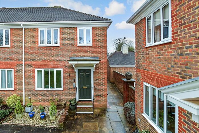 2 Bedroom Semi Detached House For Sale In Nevill Court, West Malling, Kent, ME19