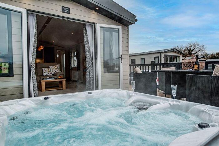 2 Bedroom Detached House For Sale In Oak Meadow, Cotswold Hoburne, Cotswold Lakes, GL7