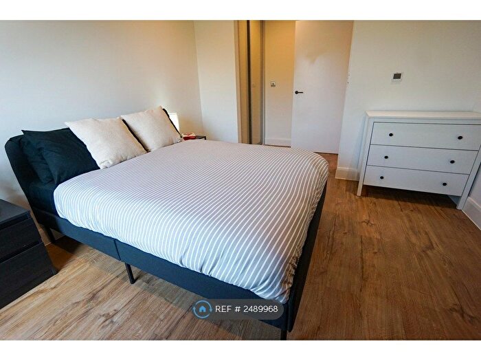 1 Bedroom Flat To Rent In Amaryllis House, London, NW9