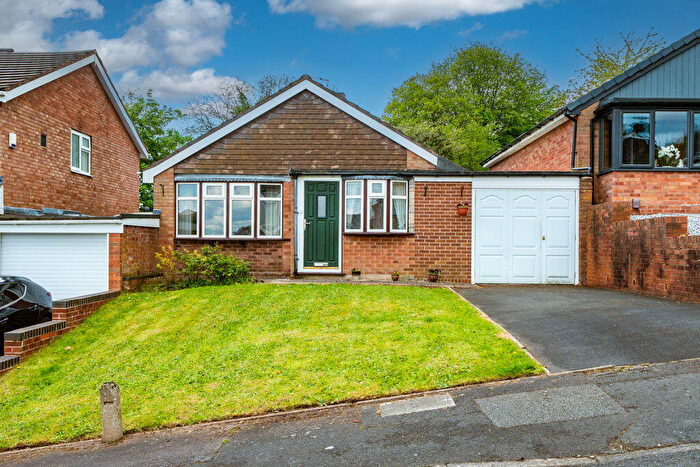 3 Bedroom Bungalow For Sale In Wolverley Avenue, Wollaston, Stourbridge, DY8