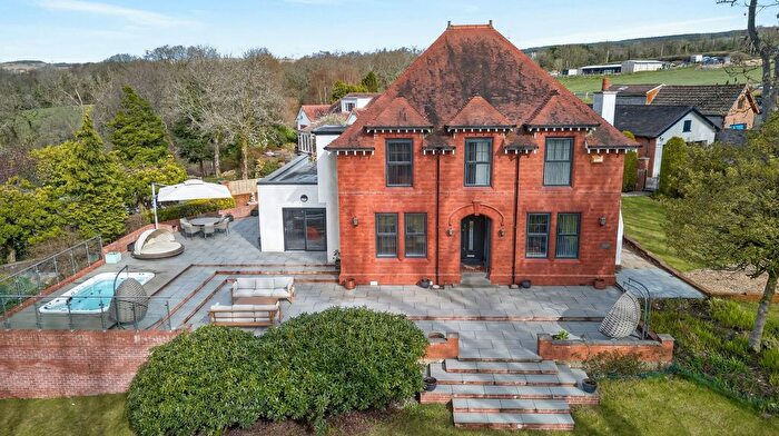 4 Bedroom Detached House For Sale In Merthyr Road, Llwydcoed, CF44