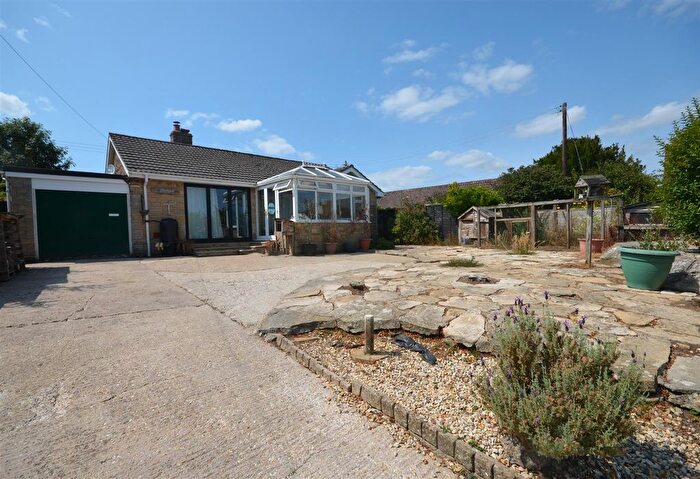 3 Bedroom Detached Bungalow For Sale In The Green, Mappowder, Sturminster Newton, DT10