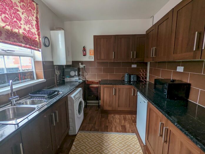 1 Bedroom Flat To Rent In Woodbridge Road, Birmingham, B13