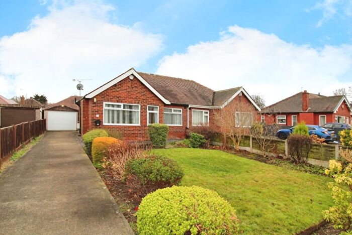 2 Bedroom Bungalow For Sale In Pendas Walk, Leeds, West Yorkshire, LS15