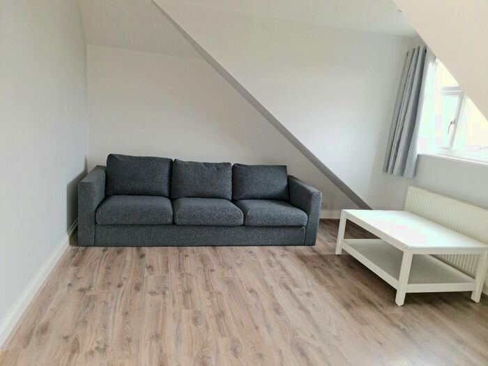 2 Bedroom Flat To Rent In Marlborough Hill, Harrow, HA1