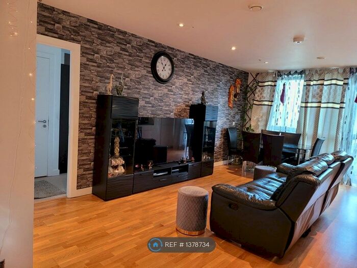 2 Bedroom Flat To Rent In Mirabelle Gardens, London, E20