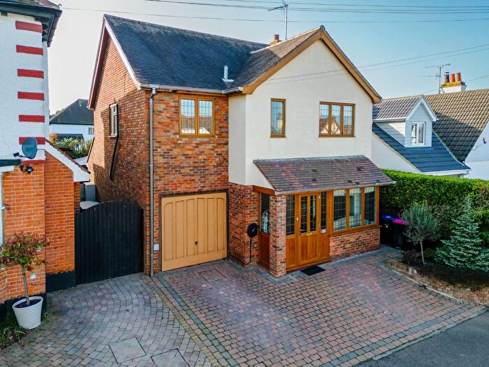 4 Bedroom Detached House For Sale In Harley Street, Leigh-On-Sea, SS9