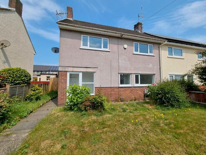3 Bedroom Semi-Detached House To Rent In Heol-Y-Beddau, Caerphilly, CF83