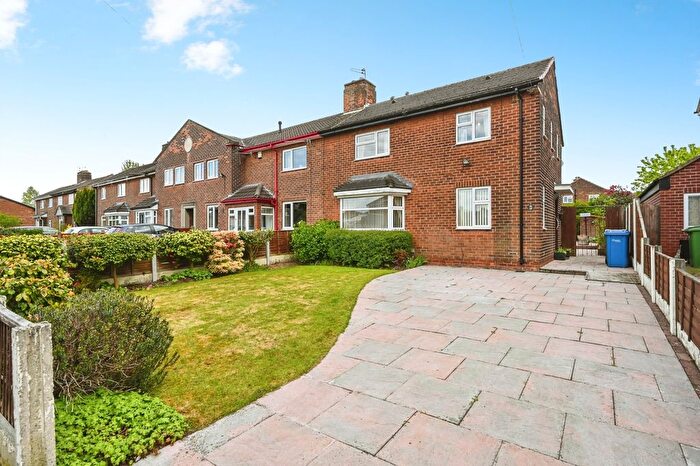 3 Bedroom End Terrace House For Sale In Mill Lane, Stockton Heath, Warrington, Cheshire, WA4