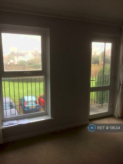 2 Bedroom Flat To Rent In Cleveland Drive, Fareham, PO14