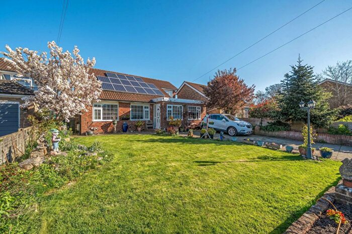 3 Bedroom Detached Bungalow For Sale In Frampton Close, Colden Common, SO21