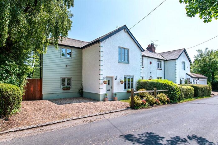 3 Bedroom Semi-Detached House For Sale In Forstal Road, Lenham, Maidstone, Kent, ME17