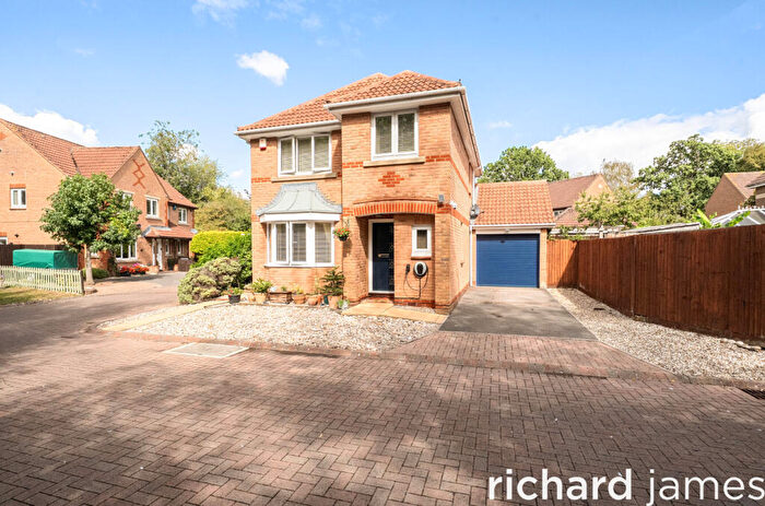 3 Bedroom Detached House For Sale In Elsham Way, Abbey Meads, Swindon, SN25