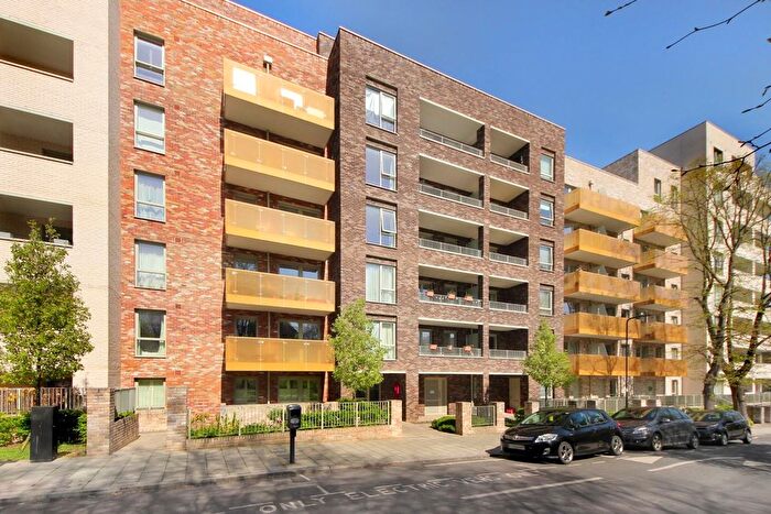 2 Bedroom Flat To Rent In Avenue Road, W3