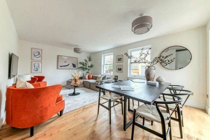 3 Bedroom Flat To Rent In Heathfield Road, Croydon, CR0