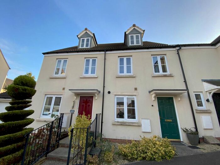 3 Bedroom Property To Rent In Slipps Close, Frome, Somerset BA11