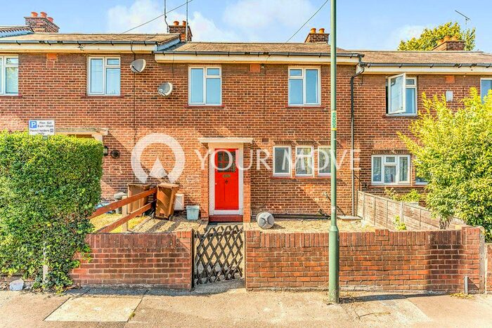 3 Bedroom Terraced House To Rent In Bridge Road, Gillingham, Kent, ME7