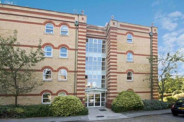 2 Bedroom Flat To Rent In Keble Place, London, SW13