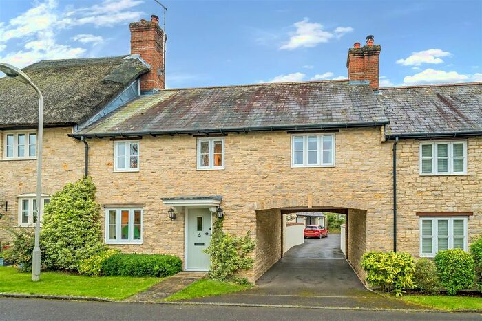 3 Bedroom Terraced House For Sale In Dene Close, Longburton, Sherborne, DT9
