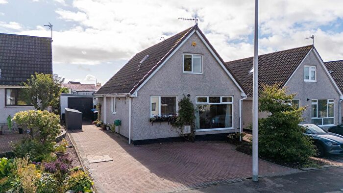 4 Bedroom Detached House For Sale In Ash Grove, Perth, PH1