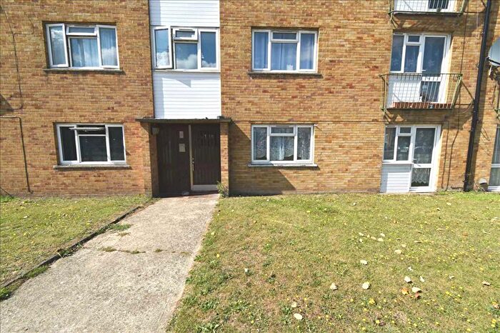 2 Bedroom Apartment To Rent In Princes Avenue, Dartford, DA2