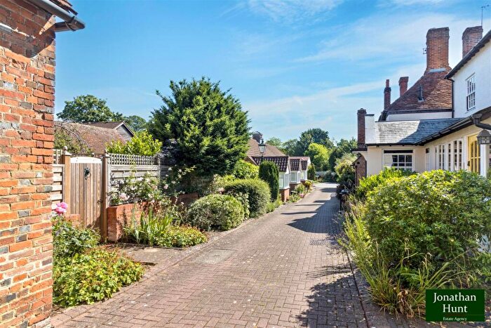 1 Bedroom Bungalow For Sale In Gatehouse Mews, SG9
