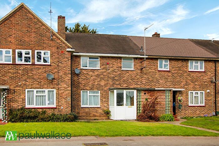 2 Bedroom Terraced House For Sale In The Mead, West Cheshunt, EN8