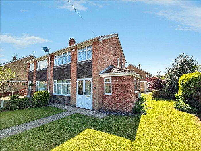 3 Bedroom Semi-Detached House For Sale In Manor Road, Barnby Dun, Doncaster, South Yorkshire, DN3