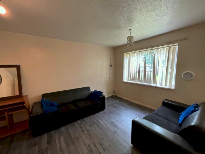 3 Bedroom Terraced House To Rent In Gregory Street, Nottingham, NG7