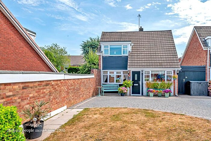 3 Bedroom Detached House For Sale In Anson Road, Great Wyrley, Walsall, WS6