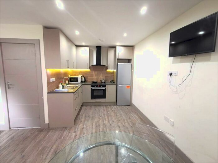 1 Bedroom Apartment To Rent In Anerley Road, Anerley, SE20