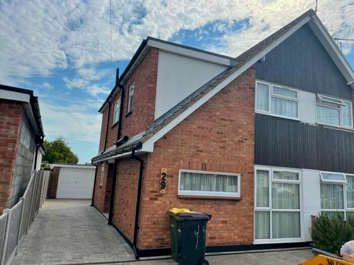 3 Bedroom Property To Rent In Eastbury Avenue, Rochford, SS4