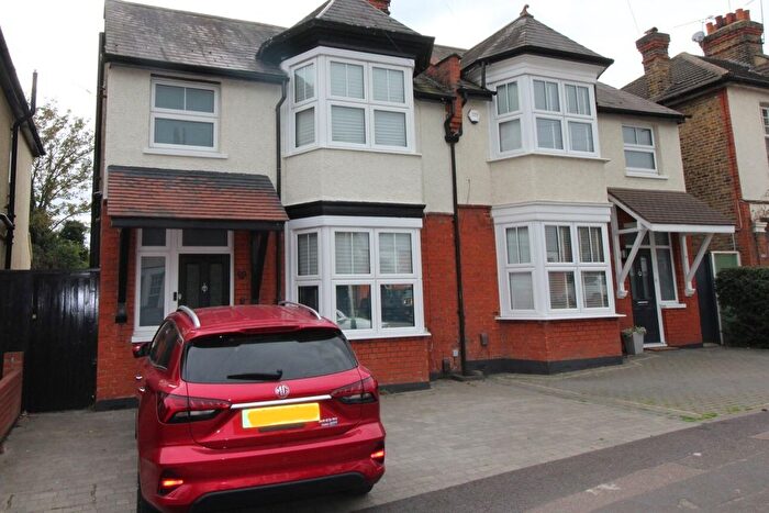 3 Bedroom Semi Detached House To Rent In Howard Road, RM14