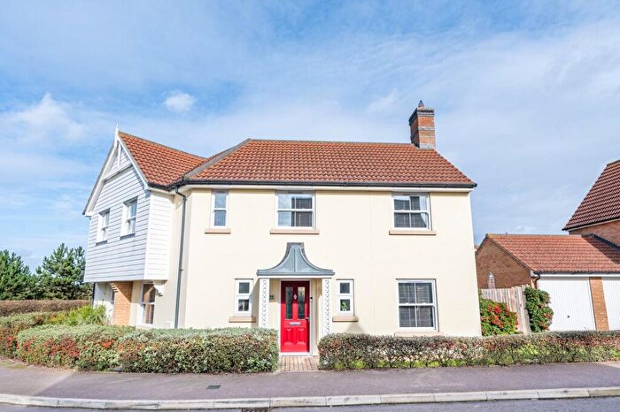 3 Bedroom Semi-Detached House For Sale In Guelder Rose, Dunmow, Essex, CM6